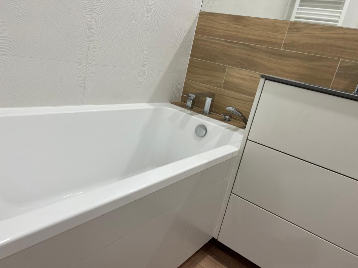 Apartament Mieszczanski Klima-Parkigfree2X-Netflix-Youtube Wroclaw Ngoại thất bức ảnh